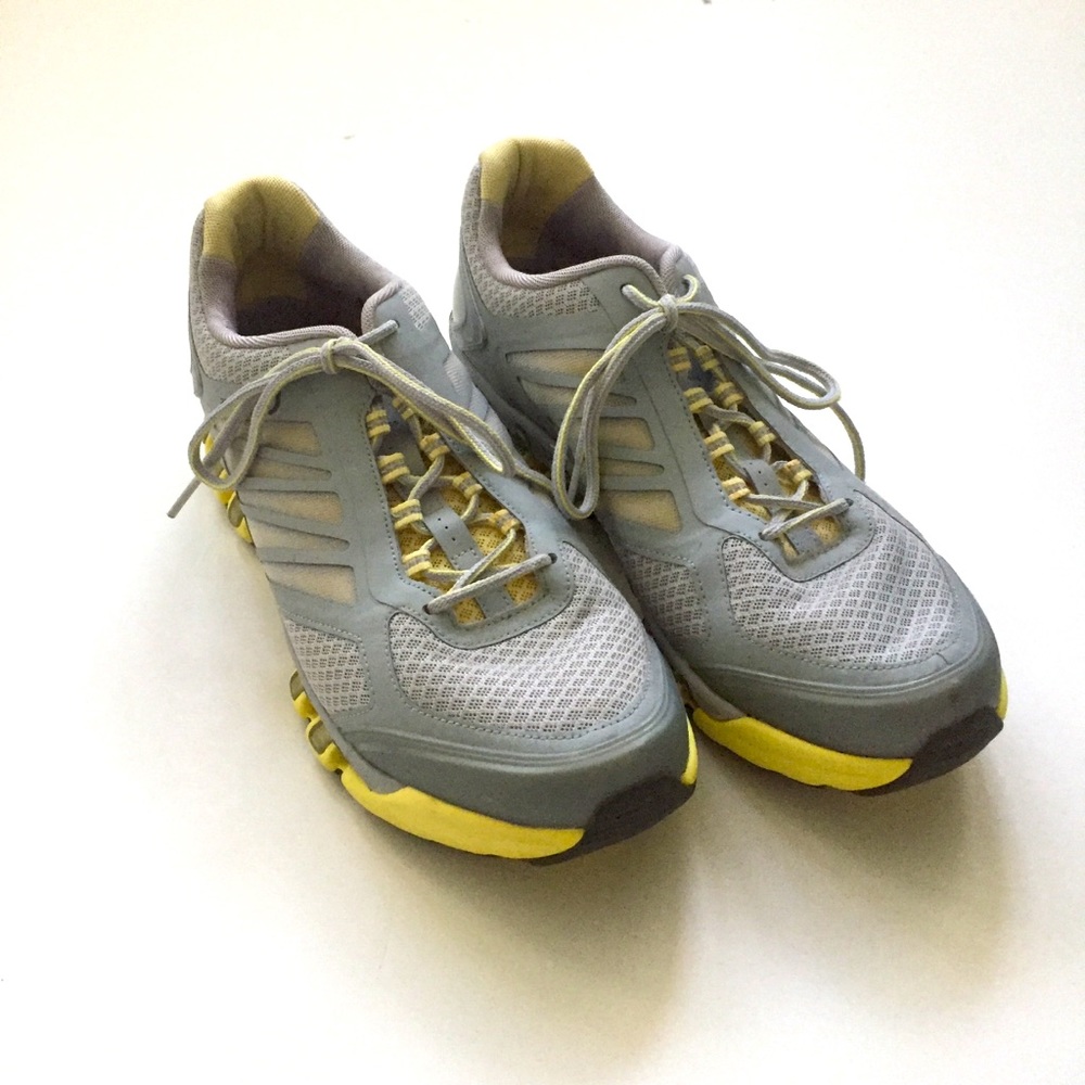 Prospecs Outlast Women’s Sneakers 9.5